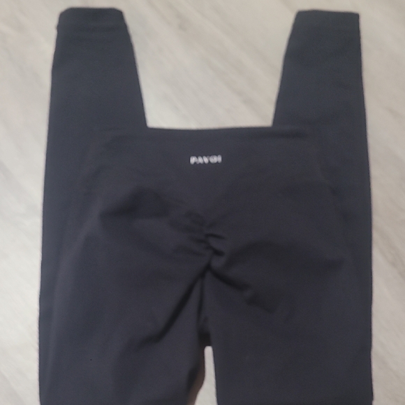 Women's Black Leggings - Picture 5 of 8